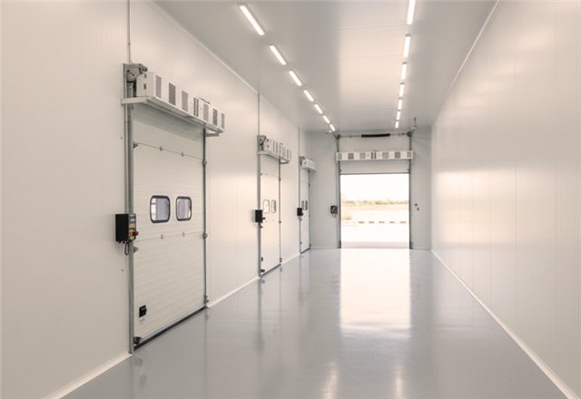 Case LOGA — cortina de ar industrial